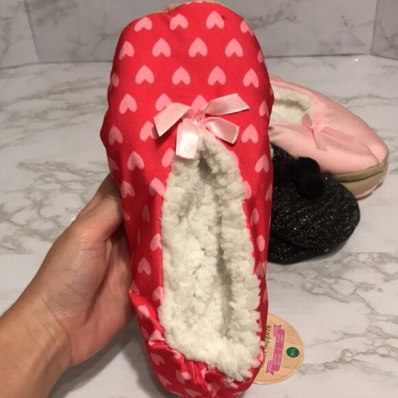 Cozy satin slippers bundle size medium/large - Picture 4 of 8